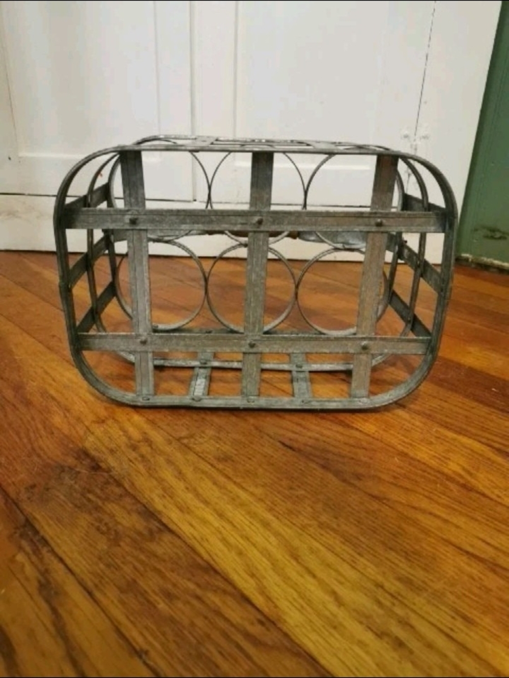 Rustic Country Farmhouse Galvanized Metal Wine Bucket Caddy Holds 6 Bottles Milk - Picture 11 of 12